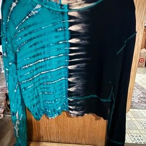 Adorable the dyed top